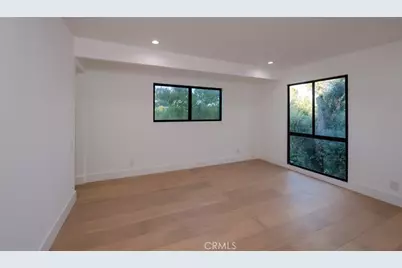 23310 Aetna Street, Woodland Hills, CA 91367 - Photo 22