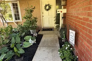 3876 Crownhaven Ct, Newbury Park, CA 91320 - Photo 4