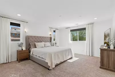 13422 Red Hawk Drive, Sylmar, CA 91342 - Photo 38