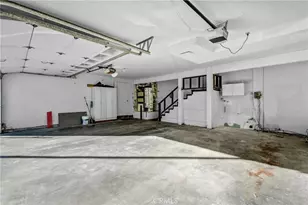 22763 Macfarlane, Woodland Hills, CA 91364 - Photo 40