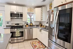 6355 Blucher Ave, Van Nuys, CA 91411 - Photo 22
