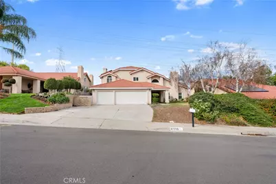 27715 Sutters Pointe, Saugus, CA 91350 - Photo 2