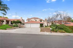 27715 Sutters Pointe, Saugus, CA 91350 - Photo 2