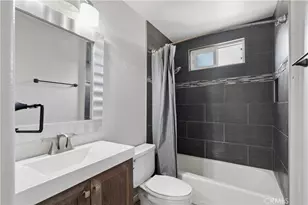 27715 Sutters Pointe, Saugus, CA 91350 - Photo 28