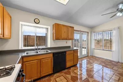 45260 7th Street, Lancaster, CA 93535 - Photo 18