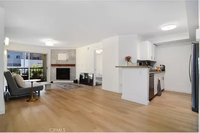 21400 Burbank Boulevard #202, Woodland Hills, CA 91367 - Photo 2