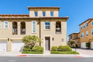 27028 Pebble Beach Dr, Valencia, CA 91381 - Photo 1