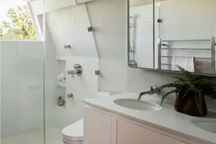 19950 Collier St, Woodland Hills, CA 91364 - Photo 26