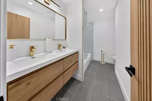 20254 Leadwell St, Canoga Park, CA 91306 - Photo 44