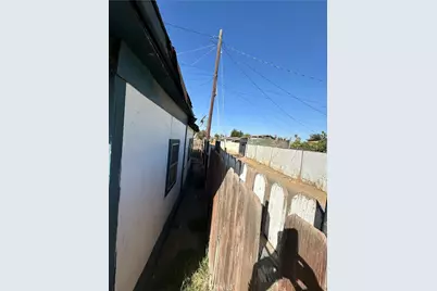 226 E 7th, Bakersfield, CA 93307 - Photo 28