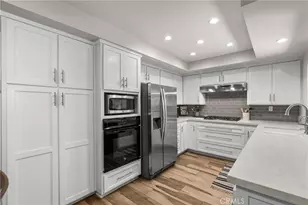 23044 Hilse, Newhall, CA 91321 - Photo 14