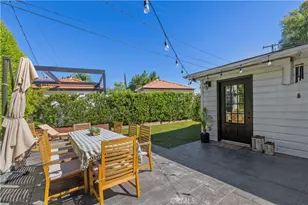 22227 Avenue San Luis, Woodland Hills, CA 91364 - Photo 28