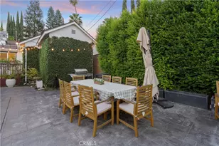 22227 Avenue San Luis, Woodland Hills, CA 91364 - Photo 40