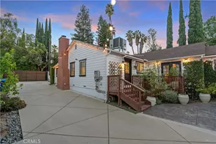 22227 Avenue San Luis, Woodland Hills, CA 91364 - Photo 46