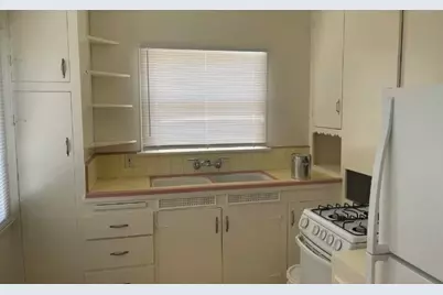 600 -606 E Providencia Avenue, Burbank, CA 91501 - Photo 32