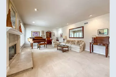 17508 Marilla Street, Northridge, CA 91325 - Photo 8