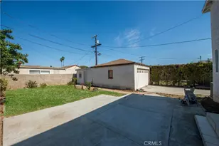 1945 W 91st Pl, Los Angeles, CA 90047 - Photo 22