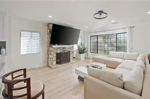 1945 W 91st Pl, Los Angeles, CA 90047 - Photo 8