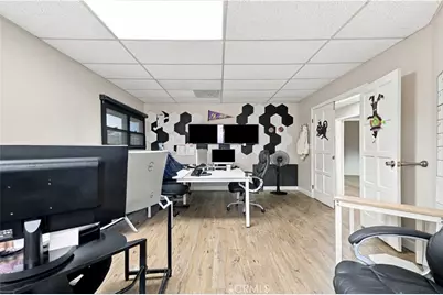 3316 W Victory Boulevard, Burbank, CA 91505 - Photo 8