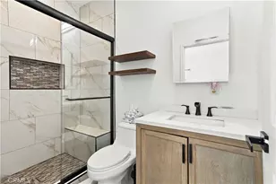 8633 Zelzah, Northridge, CA 91325 - Photo 54