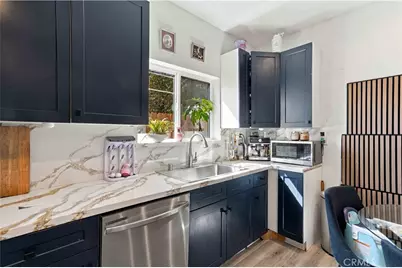 8633 Zelzah, Northridge, CA 91325 - Photo 28