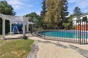 8633 Zelzah, Northridge, CA 91325 - Photo 66