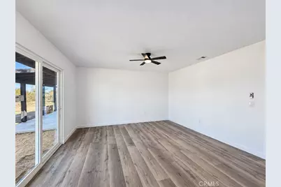 16605 Valeport Avenue, Lancaster, CA 93535 - Photo 16