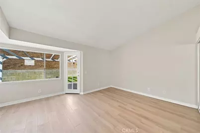 27715 Wakefield, Castaic, CA 91384 - Photo 6
