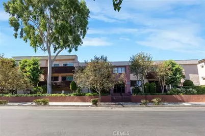 5403 Newcastle Avenue, Encino, CA 91316 - Photo 4