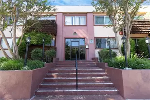 5403 Newcastle Ave, Encino, CA 91316 - Photo 2