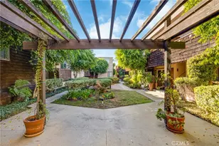 5403 Newcastle Ave, Encino, CA 91316 - Photo 36