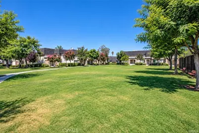 19208 Hamlin Street #5, Reseda, CA 91335 - Photo 22