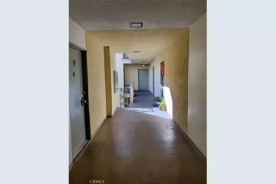 6835 De Soto, Canoga Park, CA 91303 - Photo 8