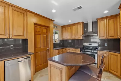 4005 Cloud Avenue, La Crescenta, CA 91214 - Photo 16
