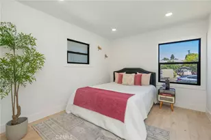 17200 Lanark St, Lake Balboa, CA 91406 - Photo 12