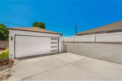 17200 Lanark Street, Lake Balboa, CA 91406 - Photo 24