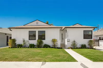 17200 Lanark Street, Lake Balboa, CA 91406 - Photo 1