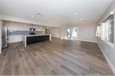 28108 Oaklar Drive, Saugus, CA 91350 - Photo 20