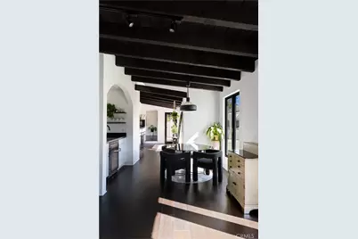 14748 Valerio Street, Van Nuys, CA 91405 - Photo 6