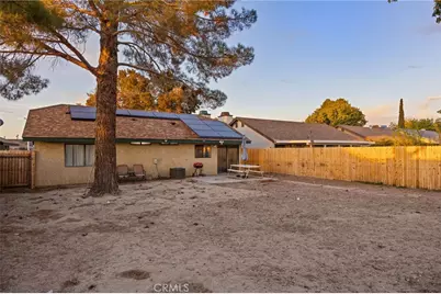1008 E Newgrove, Lancaster, CA 93535 - Photo 26