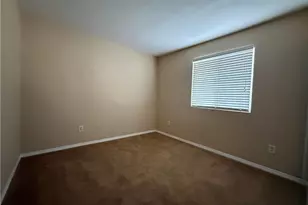 3450 Quiet Splendor Ct, Rosamond, CA 93560 - Photo 16