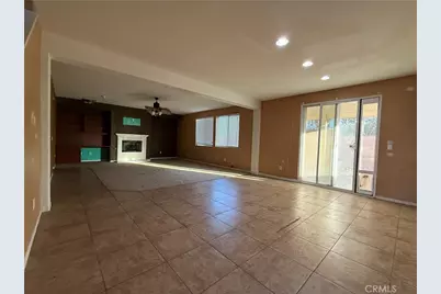 3450 Quiet Splendor Court, Rosamond, CA 93560 - Photo 10