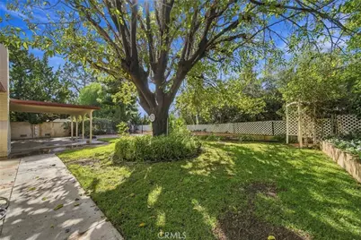 22200 Barbacoa Drive, Saugus, CA 91350 - Photo 38