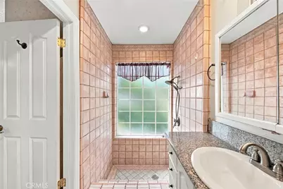 22200 Barbacoa Drive, Saugus, CA 91350 - Photo 32