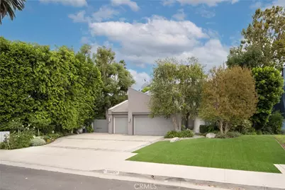 13109 Addison, Sherman Oaks, CA 91423 - Photo 2