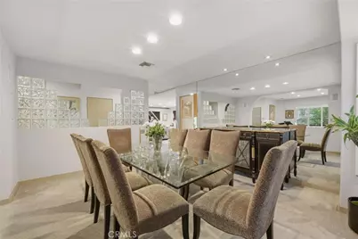 13109 Addison, Sherman Oaks, CA 91423 - Photo 10