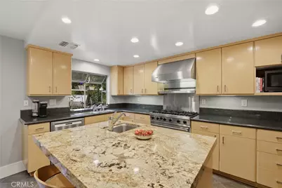 13109 Addison, Sherman Oaks, CA 91423 - Photo 18