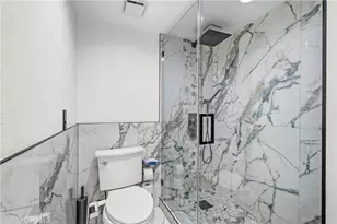 5515 Canoga, Woodland Hills, CA 91367 - Photo 14