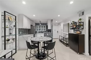 5515 Canoga, Woodland Hills, CA 91367 - Photo 4