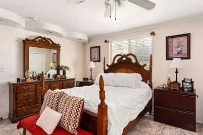 11337 Hayvenhurst Avenue, Granada Hills, CA 91344 - Photo 14